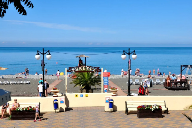 В Сочи будет обустроен крупнейший пляж курорта "Ривьера"