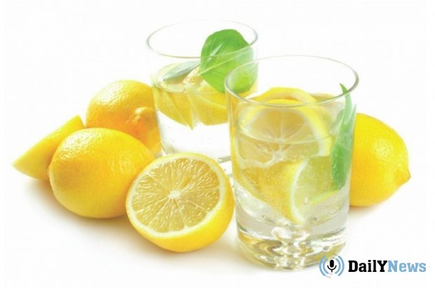 6 причин заменить кофе на воду с лимоном