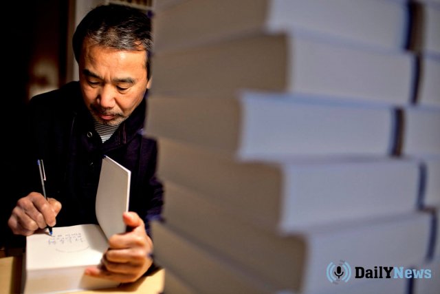 Харуки Мураками отказался от литературной премии