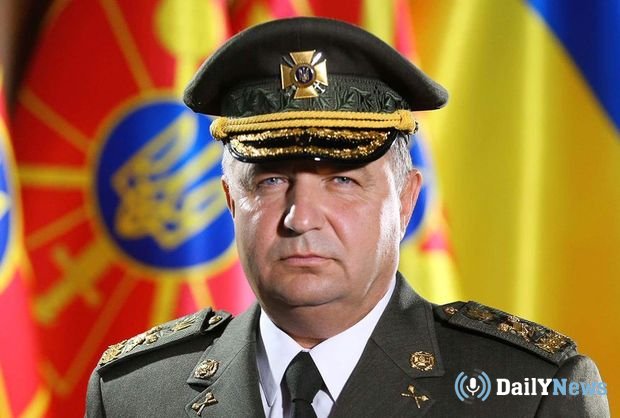 Министр обороны Украины Степан Полторак уволен с воинской службы