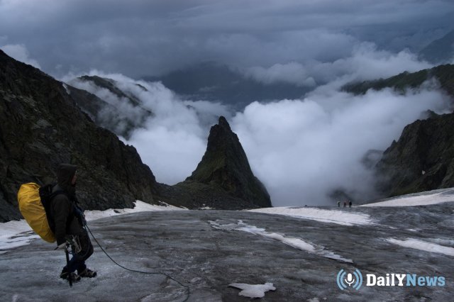 В горах Непала погибли альпинисты