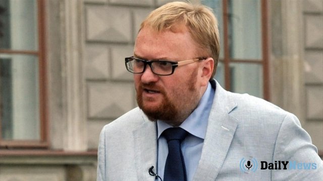 Милонов предложил ввести официальное наказание за селфи на рельсах в метро