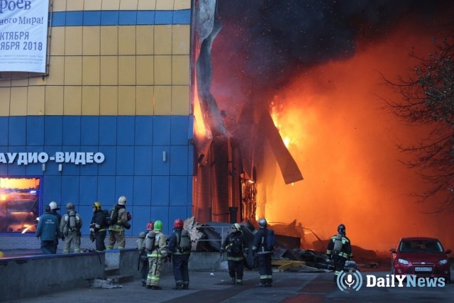 В Санкт-Петербурге ликвидировали возгорание в ТЦ