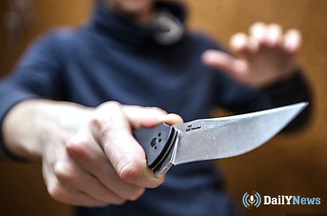 Неизвестный с ножом проник в здание сербского посольства в Афинах