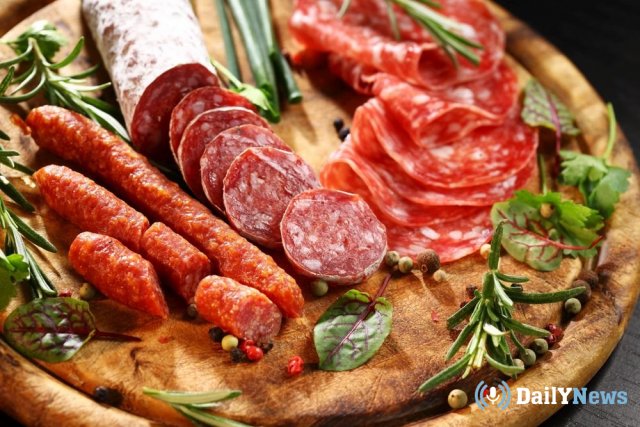 Сосиски и колбаса могут подорожать на 30% в связи с введением акциза