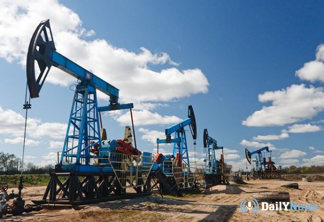 Падение нефти до 35 долларов приведет к затяжной рецессии в России