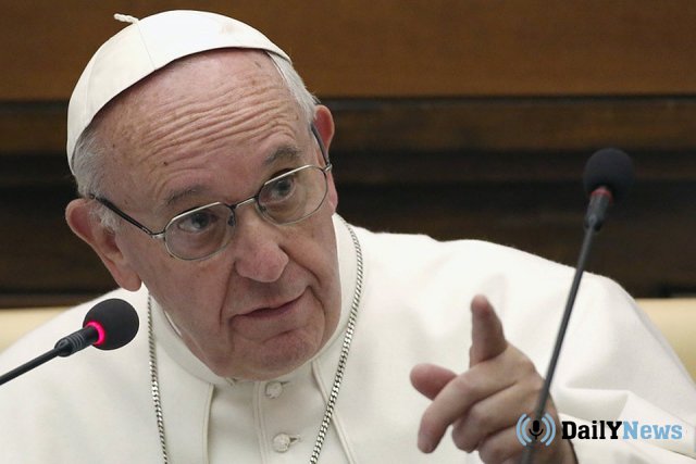 Папа римский Франциск заявил, что гомосексуализм категорически не совместим с церковной жизнью