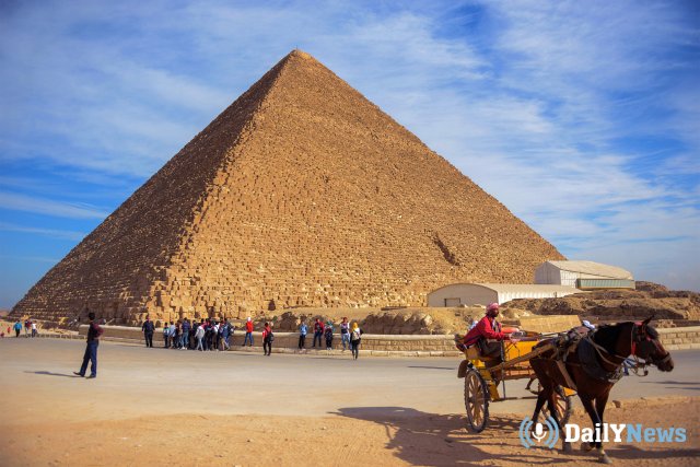 Представители Гепрокуртуры Египта объявили о начале расследования по факту инцидента, произошедшего на пирамиде Хеопса