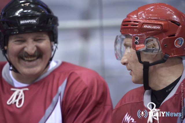 Почему Александр Лукашенко не стал играть с Путиным в хоккей