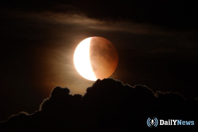 О влиянии лунного затмения на здоровья рассказали московские врачи