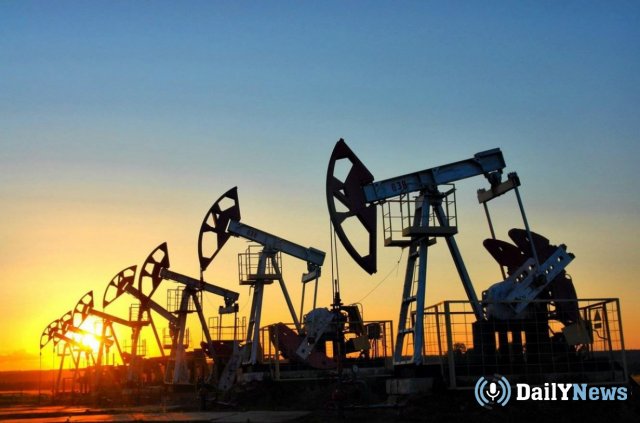 Мировые цены на нефть упали ниже 60 долларов