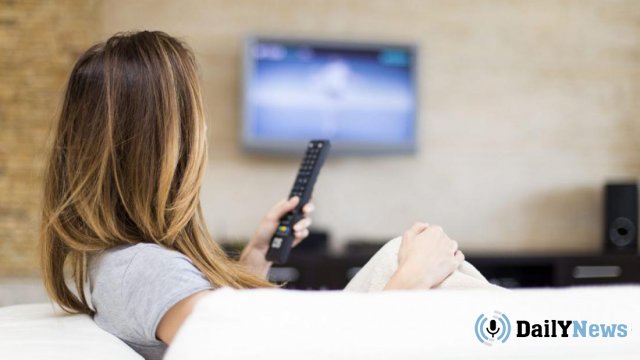 Медики рассказали о том, что просмотр телевизора может способствовать развитию рака