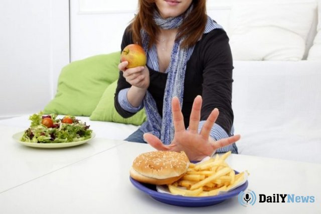 Диетологи рассказали о новых опасностях употребления жирной и сладкой пищи в больших количествах