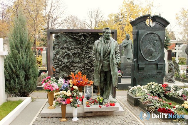 Экскурсии по местам захоронений появятся в Москве