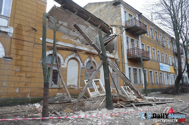 В Архангельской области сотрудники экстренных служб были вынуждены провести эвакуацию учеников из здания одной из местных школ