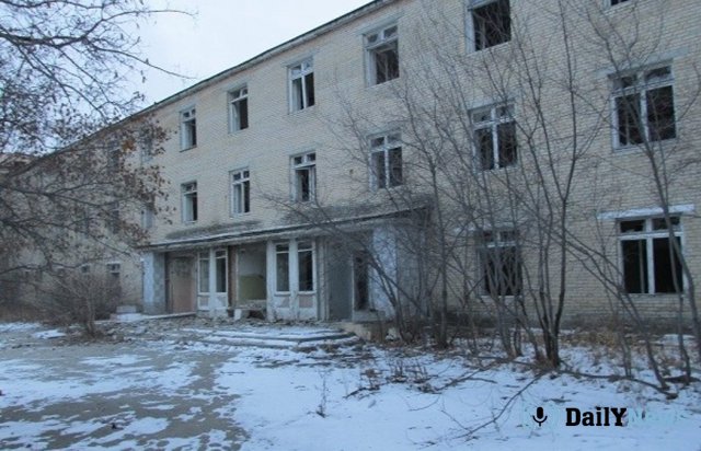 В Челябинской области ребенок упал с крыши