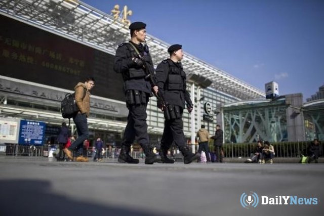 В аэропорту Китая задержали пассажира-дебошира