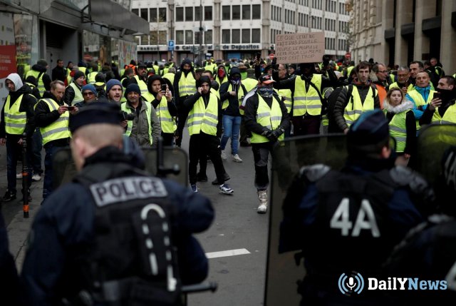 В Париже в очередной раз задержаны участники «желтых жилетов»