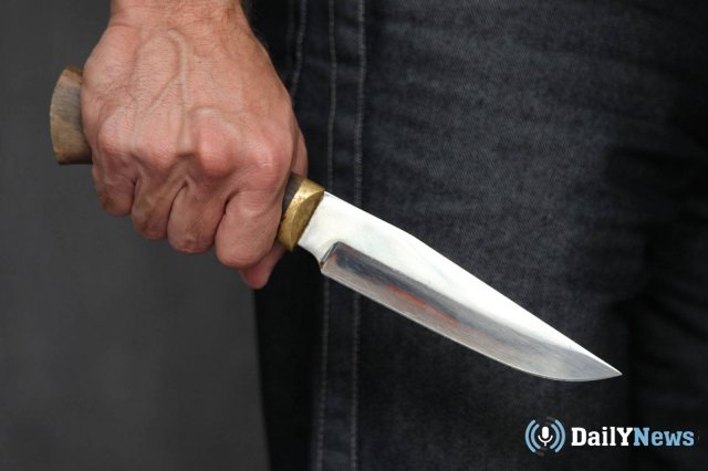 Нападение с ножом неизвестный устроил в Днепре