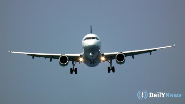 Грузовой самолет произвел экстренную посадку в Красноярске
