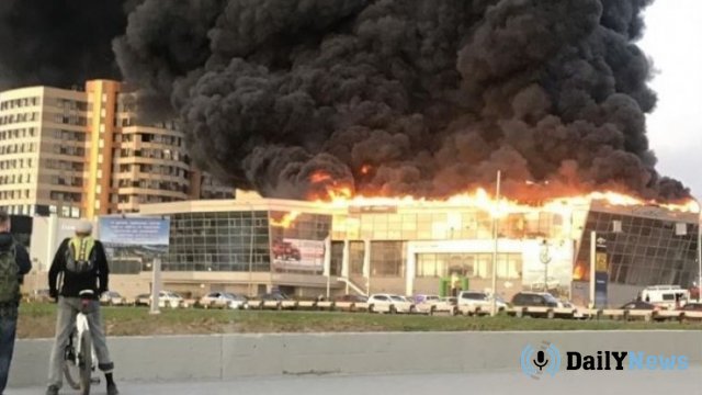 В Кемерово произошло возгорание автосалона