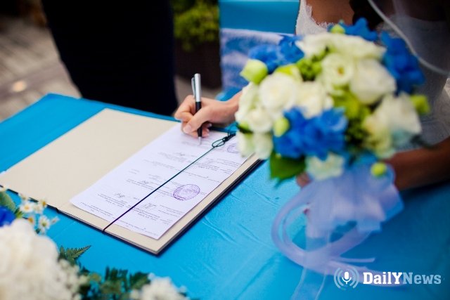 Чиновница в Кемеровской области зарегистрировала брак с мужчиной без сознания