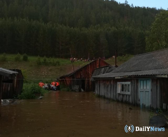 В результате паводков в Иркутской области пострадали 1,8 тыс. жилых домов