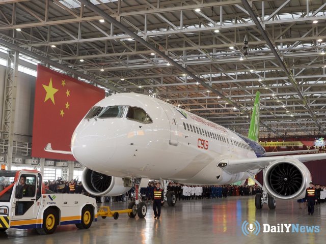 Китайский тинейджер пытался угнать самолет