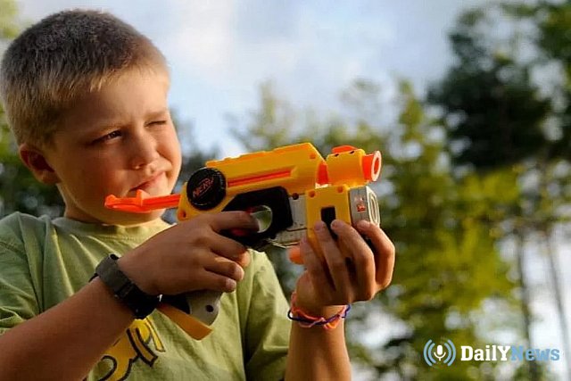 На Урале дети напали на продавщицу, использовав игрушечный пистолет