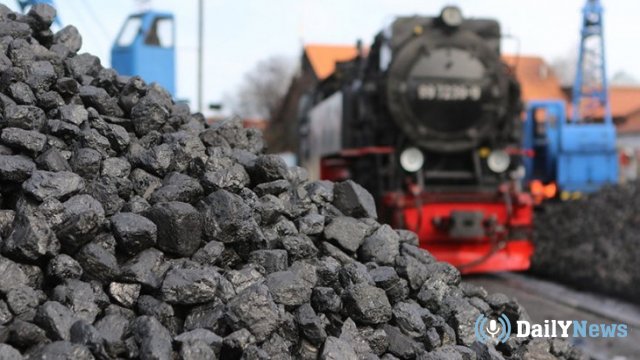 В СМИ появилась информация о сокращении поставок угля на Украину из России