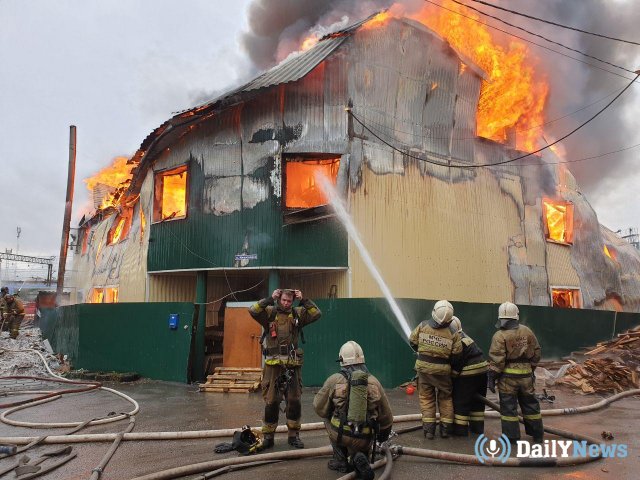 В Томской области произошло возгорание в промышленном цеху