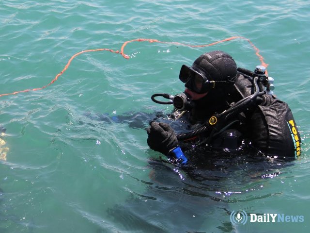 У берегов Крыма продолжаются поиски пассажирки затонувшего катера