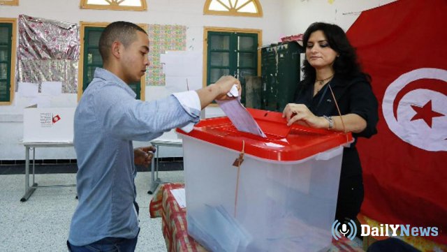 В Тунисе стартовали досрочные выборы президента