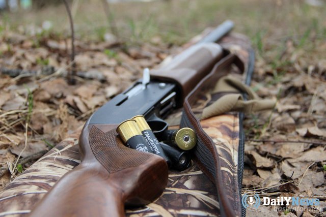 В Омской области охотник случайно подстрелил человека