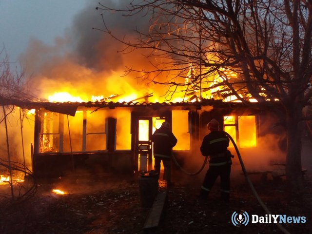 Жители Удмуртии погибли во время пожара в частном доме