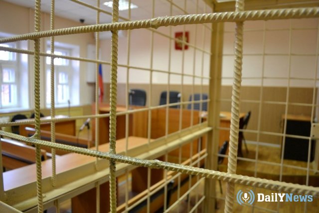 В правительстве России одобрили запрет на клетки в судебных залах