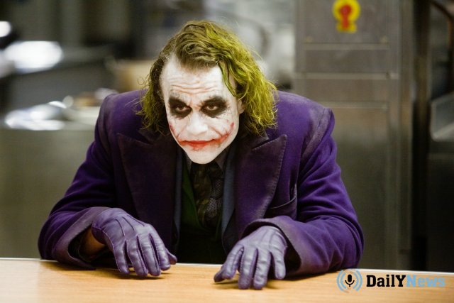 Запрет на костюм Джокера ввели в кинотеатрах США