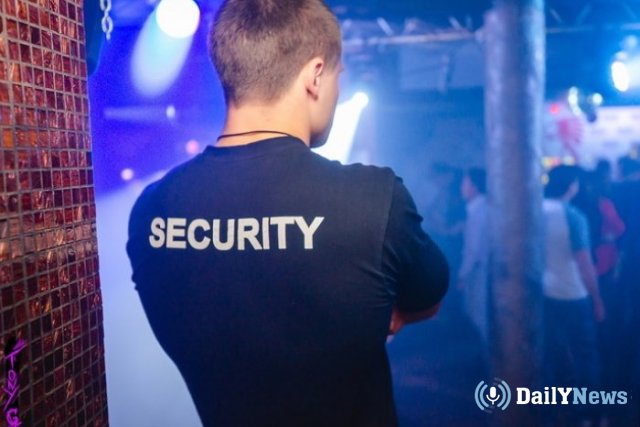 В Московском баре охранник выстрелил в клиента за отказ платить