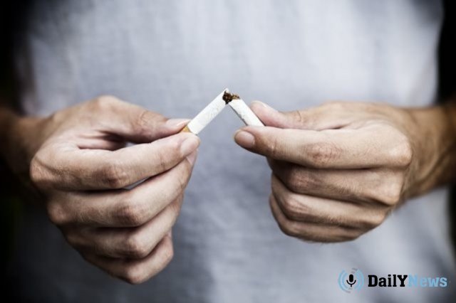Диетолог рассказал, почему люди поправляются, бросив курить