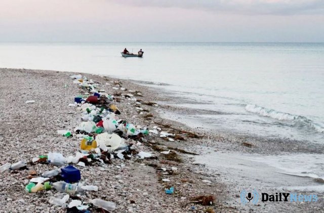 В Черном море зафиксирован рост "мусорных островов"
