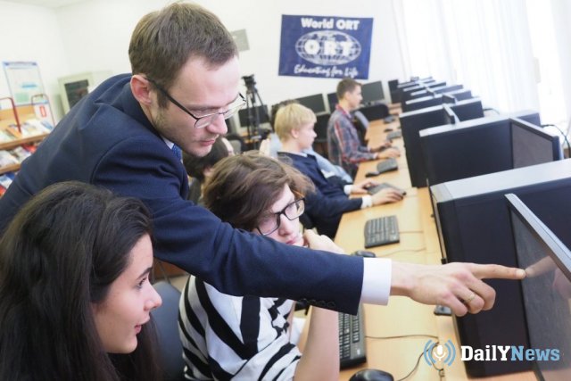 В одной из школ Белгорода преподаватель информатики подрался с учеником