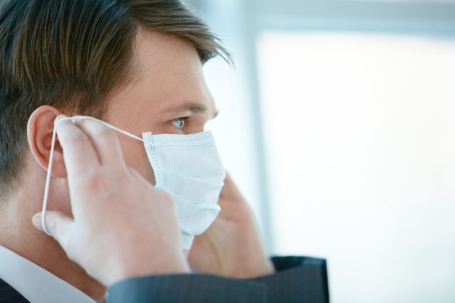 Эксперты Роспотребнадзора дали рекомендации по защите от гриппа и простуды