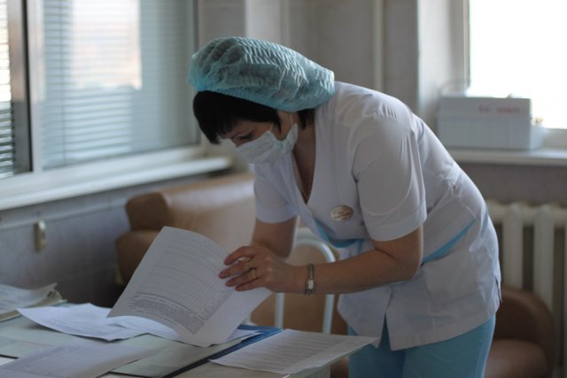 Медсестрам предлагается выплачивать подъемные при переезде в села в Астрахани