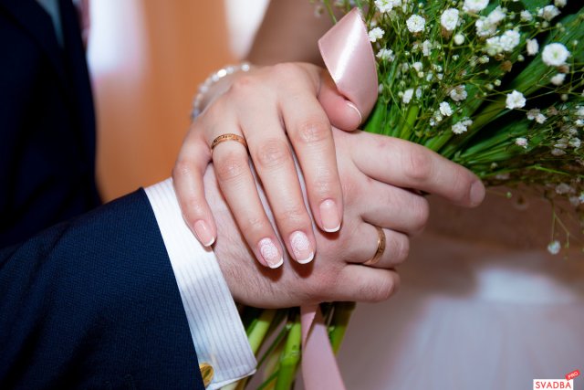 В Москве впервые зарегистрировали браки ночью