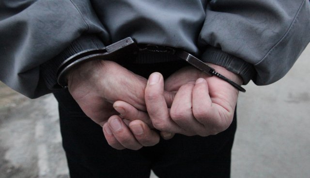 Полицейские в Хабаровске задержали мужчину, напавшего на двух девушек