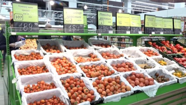 Более 15 фур с китайскими продуктами прибыли в Приморье за двое суток