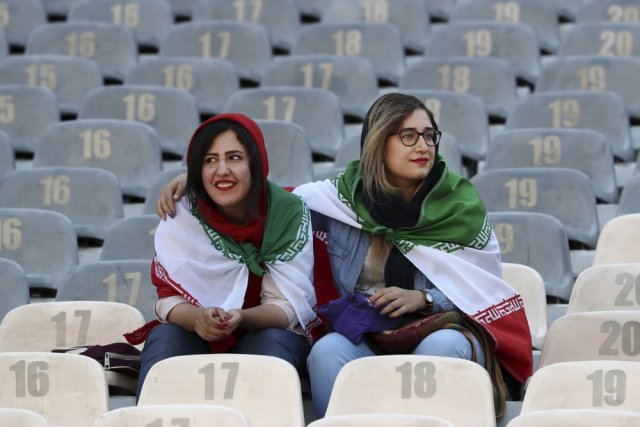 Футбольные матчи было решено отменить в Иране из-за коронавируса