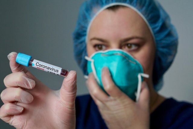 В Кабинете министров заявили, что пандемия коронавируса стала крупнейшим кризисом здравоохранения за 50 лет