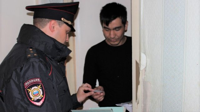В Санкт-Петербурге мошенники пытаются попасть в квартиры под видом проверяющих на коронавирус