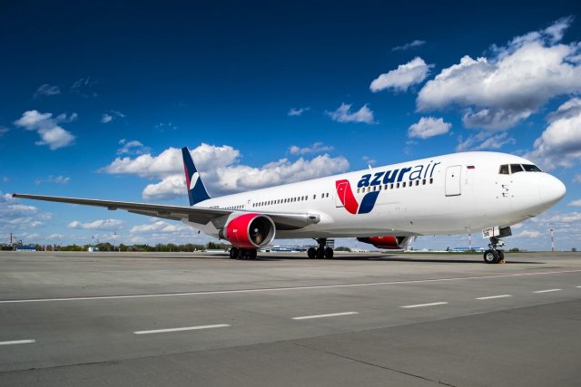 Сотрудники авиакомпании Azur Air сообщили об отмене рейсов